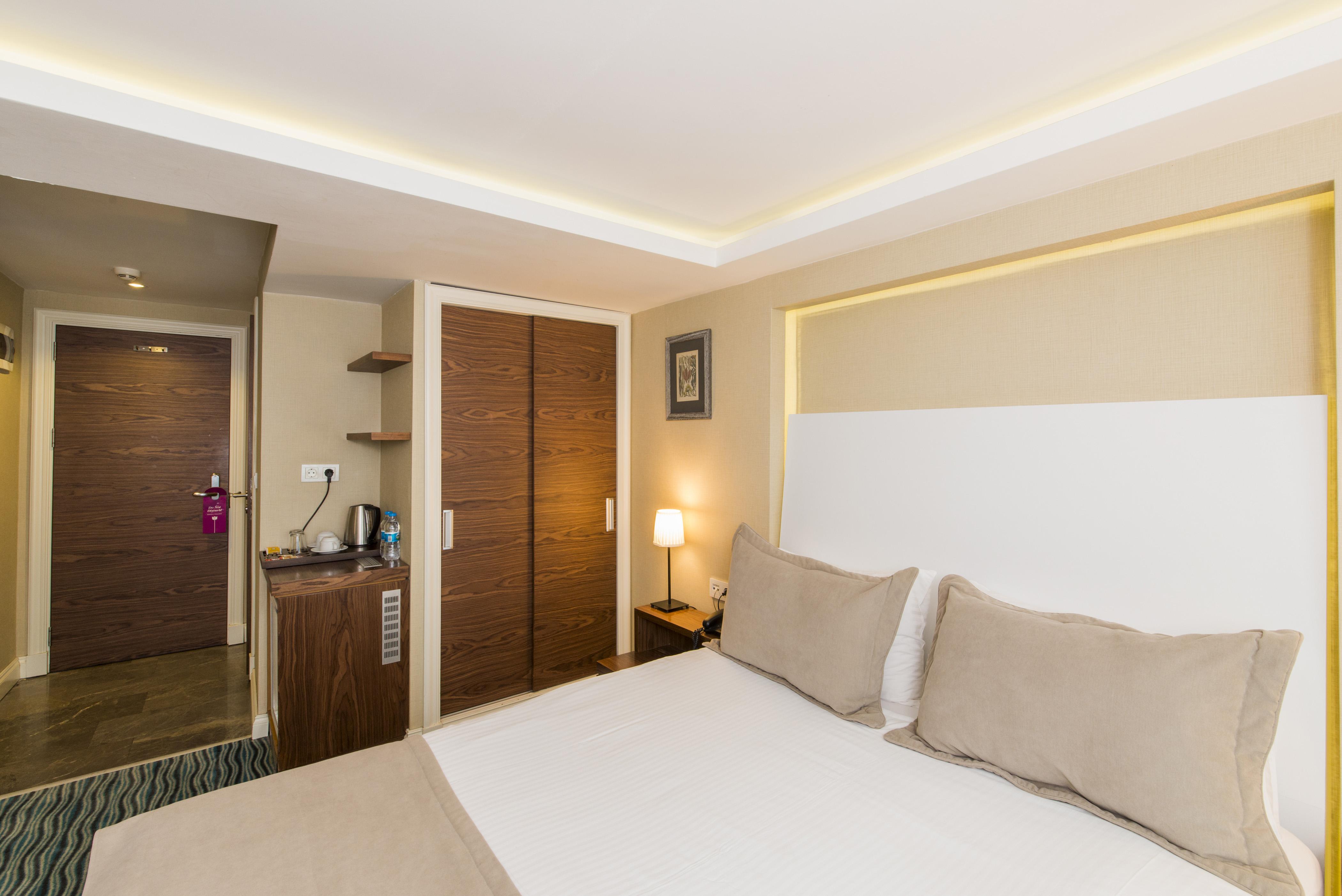 Aston Hotel Taksim อิสตันบูล ภายนอก รูปภาพ
