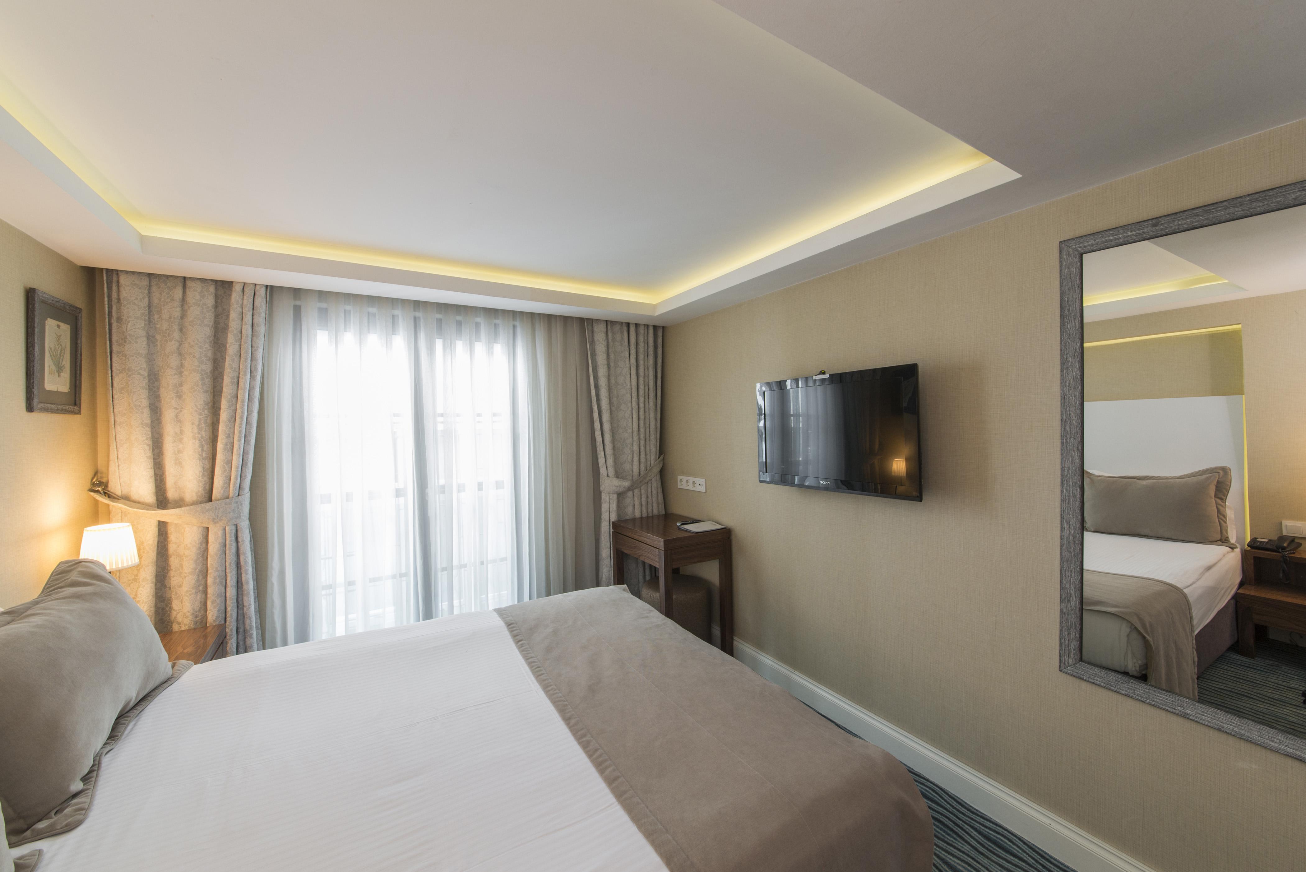 Aston Hotel Taksim อิสตันบูล ภายนอก รูปภาพ