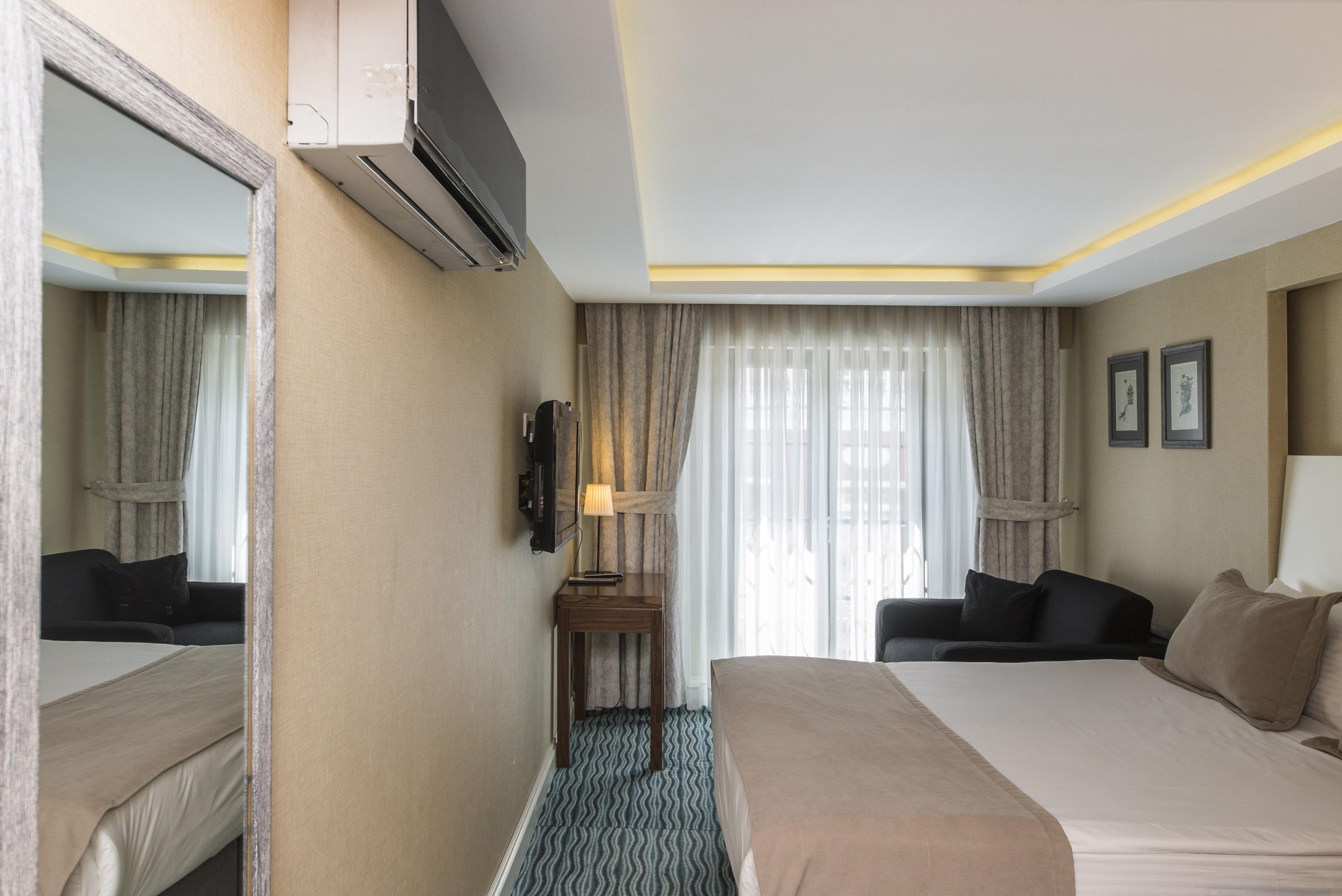 Aston Hotel Taksim อิสตันบูล ภายนอก รูปภาพ
