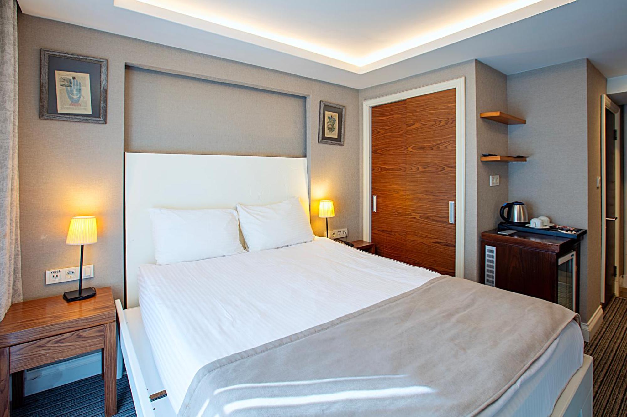 Aston Hotel Taksim อิสตันบูล ภายนอก รูปภาพ