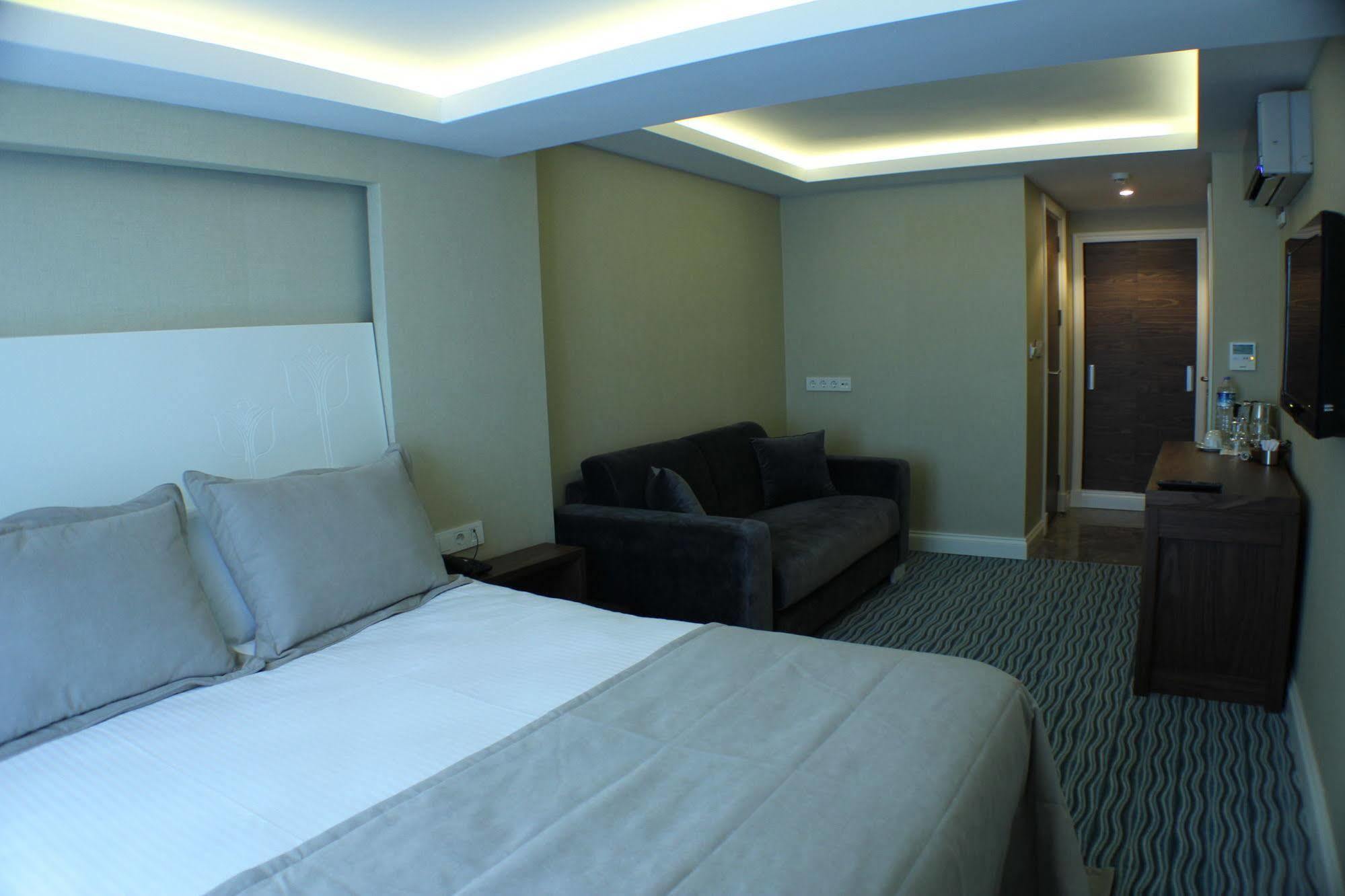 Aston Hotel Taksim อิสตันบูล ภายนอก รูปภาพ